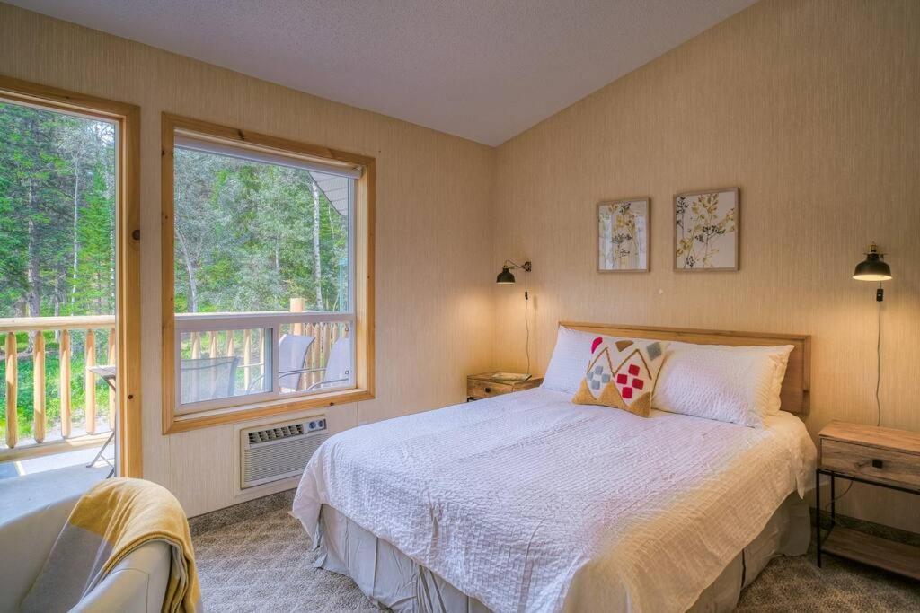 5 Mins To Banff - Cozy Townhome 2Br&2Bath - Banff Pass Included Κάνμορ Εξωτερικό φωτογραφία