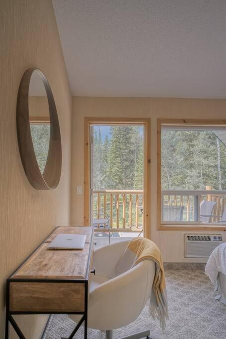 5 Mins To Banff - Cozy Townhome 2Br&2Bath - Banff Pass Included Κάνμορ Εξωτερικό φωτογραφία